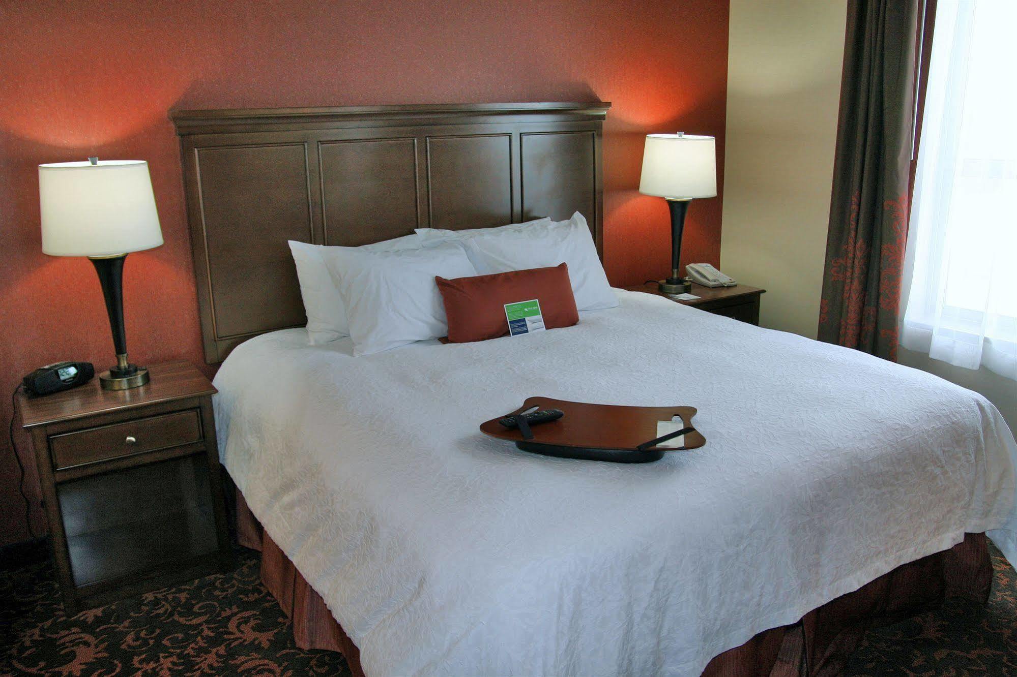 Hampton Inn By Hilton Edmonton South Eksteriør bilde