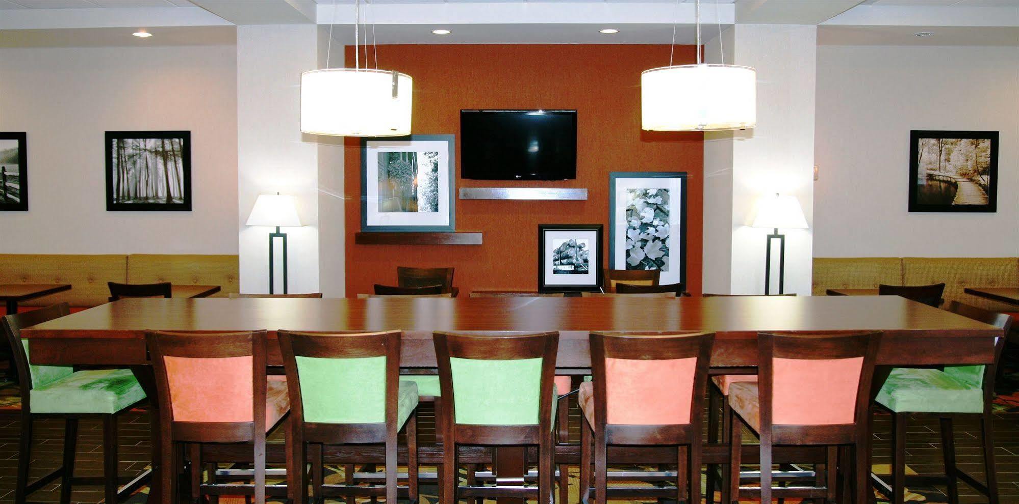 Hampton Inn By Hilton Edmonton South Eksteriør bilde